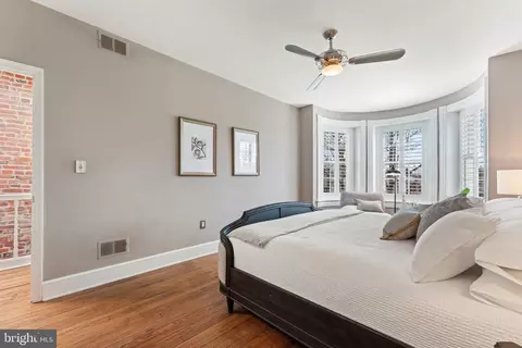 1008 C St NE, Washington, DC 20002 photo 25