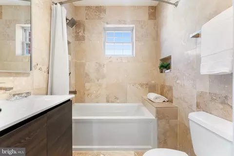 1008 C St NE, Washington, DC 20002 photo 29