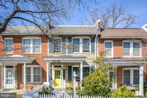 4818 41st St NW, Washington, DC 20016