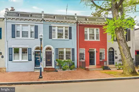 2724 Olive St NW, Washington, DC 20007