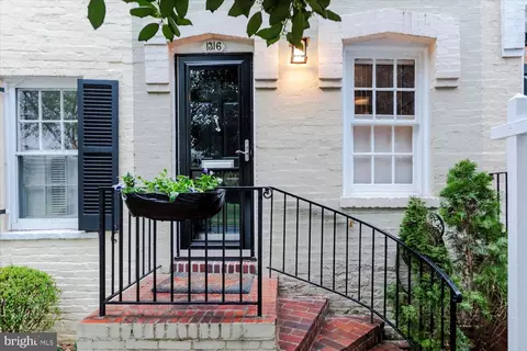 1316 27th St NW, Washington, DC 20007