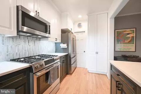 4441 Volta Pl NW, Washington, DC 20007 photo 10