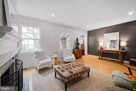 4441 Volta Pl NW, Washington, DC 20007 photo 6