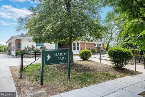4441 Volta Pl NW, Washington, DC 20007 photo 36