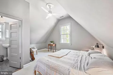 4441 Volta Pl NW, Washington, DC 20007 photo 24