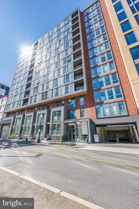 1211 Van St SE #309, Washington, DC 20003