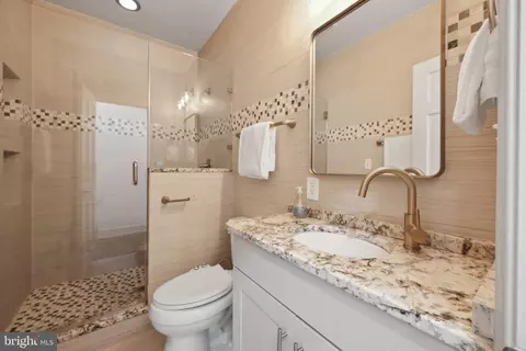 925 5th St NE, Washington, DC 20002 photo 20