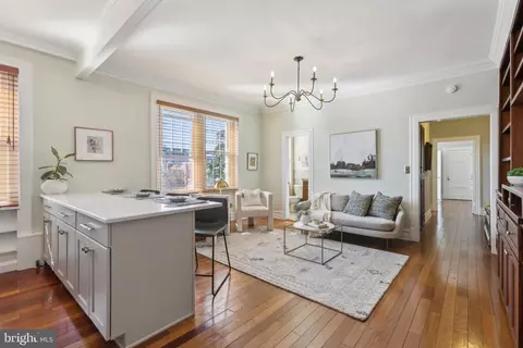1526 17th St NW #417, Washington, DC 20036