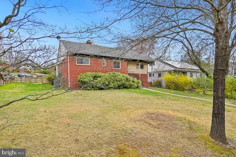 7225 Western Ave NW, Washington, DC 20015