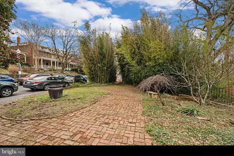 3430 Oakwood Ter NW, Washington, DC 20010