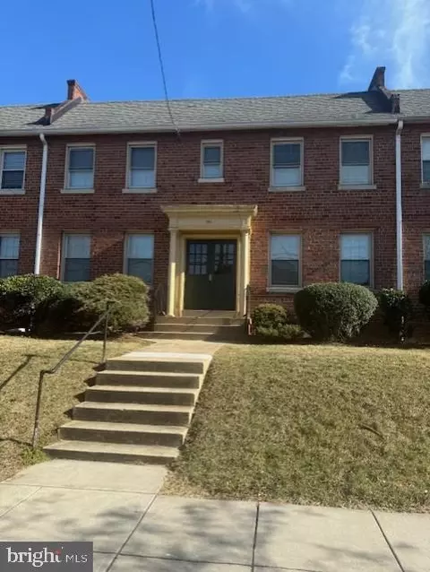 121 35th St NE, Washington, DC 20019