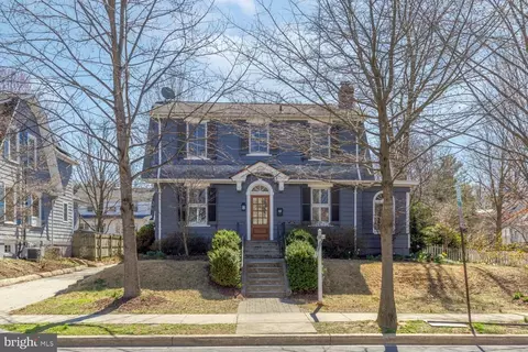 3922 Jenifer St NW, Washington, DC 20015