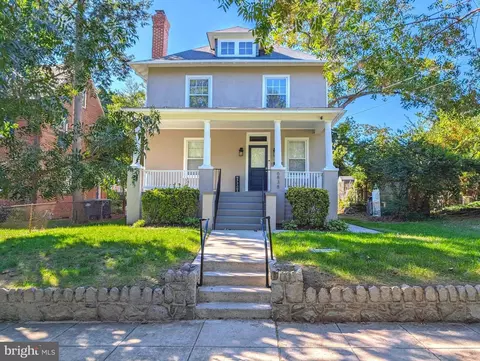 6838 6th St NW, Washington, DC 20012