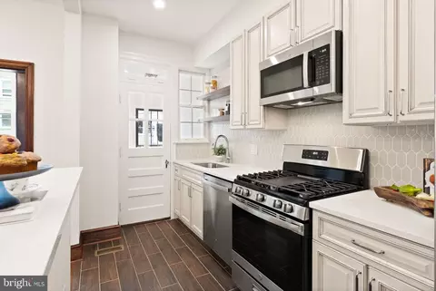 Kitchen - 334 17th Pl NE, Washington, DC 20002 photo 1 of 2