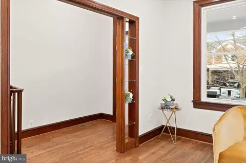 Entry Way - 334 17th Pl NE, Washington, DC 20002 photo 4 of 7