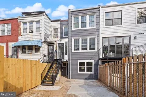 Exterior - 334 17th Pl NE, Washington, DC 20002 photo 3 of 3