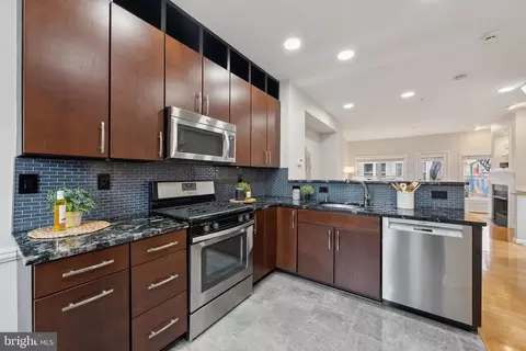 2136 12th Pl NW, Washington, DC 20009 photo 7