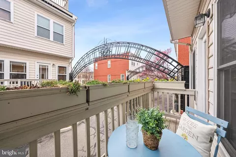 2136 12th Pl NW, Washington, DC 20009 photo 11