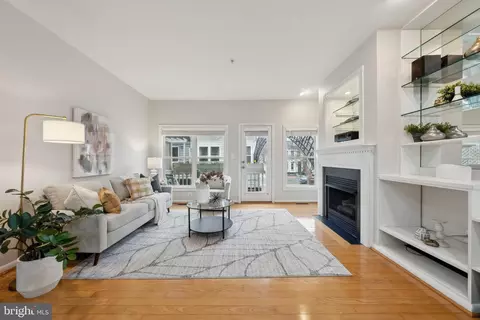 2136 12th Pl NW, Washington, DC 20009 photo 2