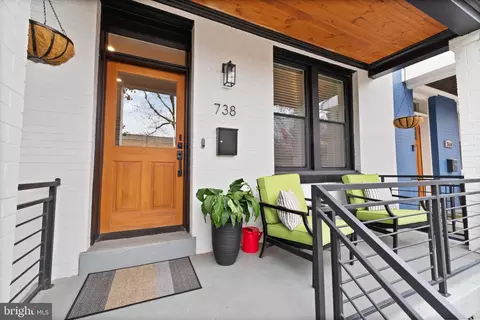 738 13th St SE, Washington, DC 20003 photo 4