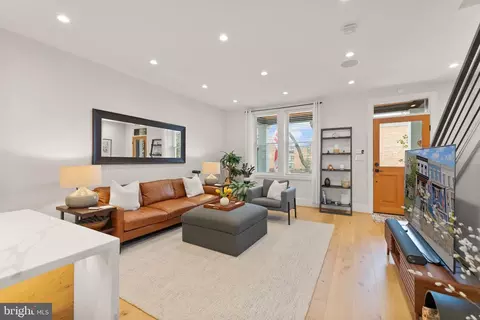 738 13th St SE, Washington, DC 20003 photo 8