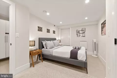 738 13th St SE, Washington, DC 20003 photo 36