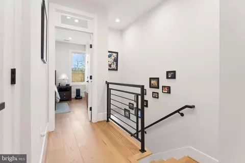 738 13th St SE, Washington, DC 20003 photo 17