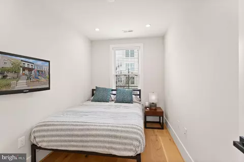 738 13th St SE, Washington, DC 20003 photo 24