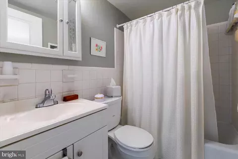 512 6th St SE, Washington, DC 20003 photo 14