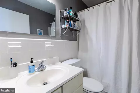 512 6th St SE, Washington, DC 20003 photo 30