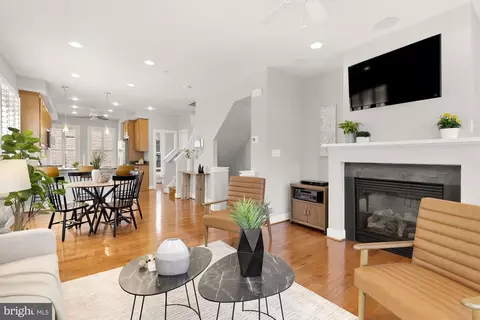 Other - 932 4th St SE, Washington, DC 20003 photo 2 of 5
