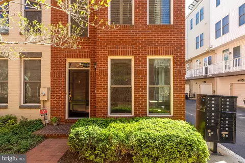 Other - 932 4th St SE, Washington, DC 20003 photo 1 of 5