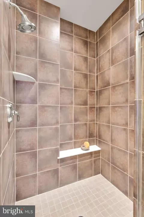 Bath - 932 4th St SE, Washington, DC 20003 photo 5 of 6