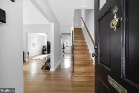 400 Division Ave NE, Washington, DC 20019 photo 2