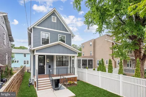 3702 22nd St NE, Washington, DC 20018