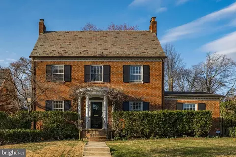 4701 Alton Pl NW, Washington, DC 20016