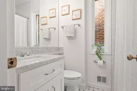 520 D St NE, Washington, DC 20002 photo 10