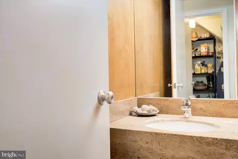 Other - 515 2nd St SE, Washington, DC 20003 photo 8 of 16