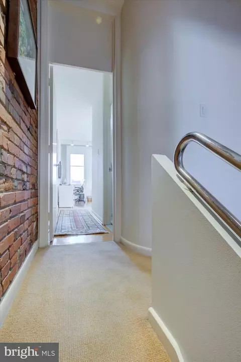 Entry Way - 515 2nd St SE, Washington, DC 20003 photo 11 of 16