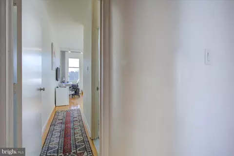 Entry Way - 515 2nd St SE, Washington, DC 20003 photo 12 of 16