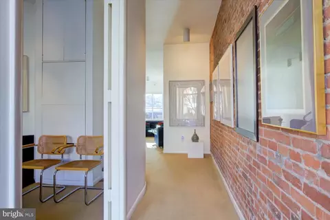 Entry Way - 515 2nd St SE, Washington, DC 20003 photo 3 of 16