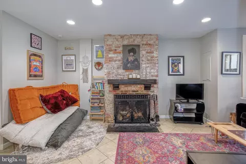 241 10th St NE, Washington, DC 20002 photo 18