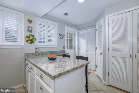 241 10th St NE, Washington, DC 20002 photo 14