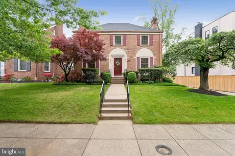 1614 Myrtle St NW, Washington, DC 20012