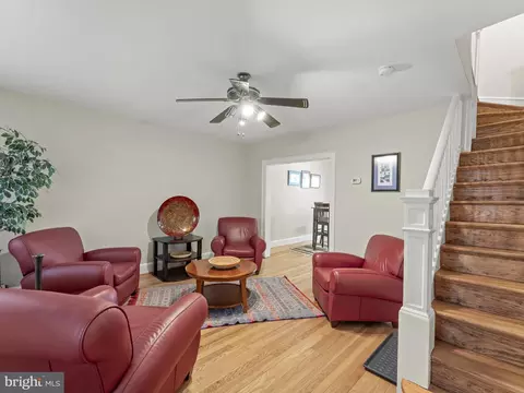 Living - 554 24th St NE, Washington, DC 20002 photo 1 of 1