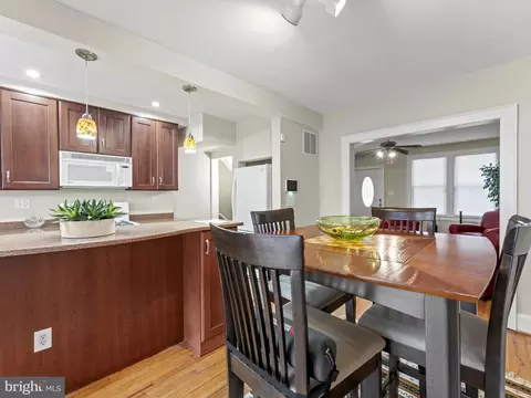 Dining - 554 24th St NE, Washington, DC 20002 photo 2 of 4