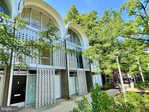 1352 4th St SW, Washington, DC 20024