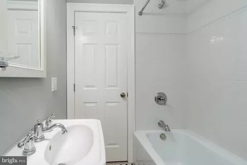2716 36th Pl NW, Washington, DC 20007 photo 27
