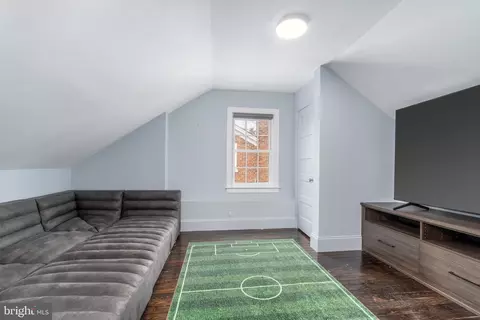 2716 36th Pl NW, Washington, DC 20007 photo 33