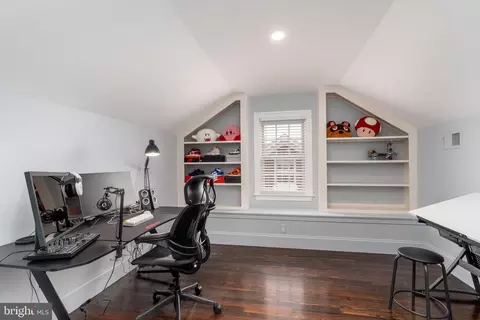 2716 36th Pl NW, Washington, DC 20007 photo 32